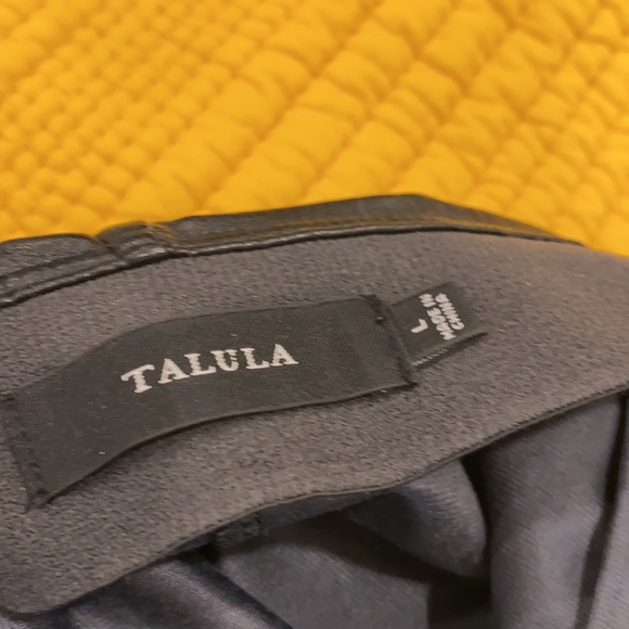 Aritzia leather skirt - Picture 2 of 2